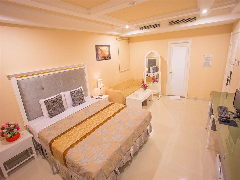 Dyn Opera Hotel Ho Chi Minh City Exterior photo