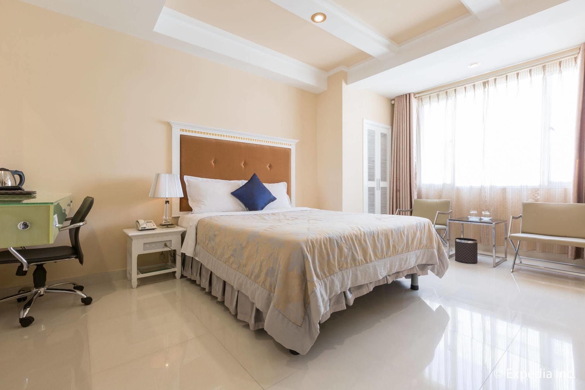 Dyn Opera Hotel Ho Chi Minh City Exterior photo